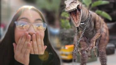I-Scared-My-Best-Girl-Friend-With-A-Live-Dinosaur-attachment
