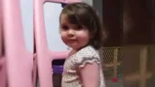 Scaring-my-2yr-old-daughter-she-just-laughs-at-me